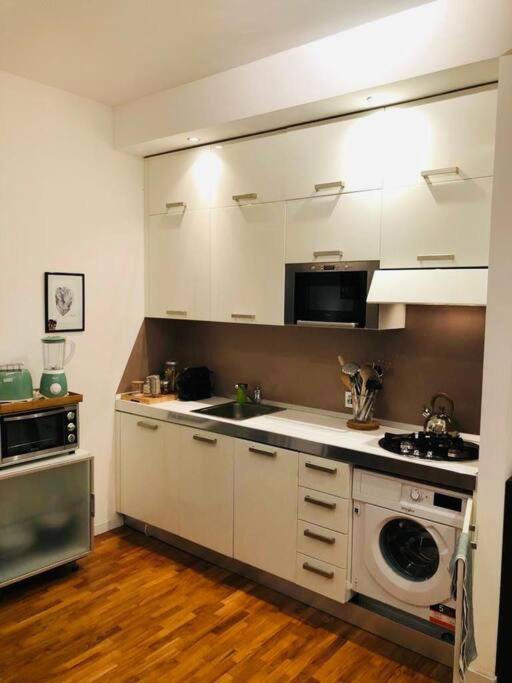 Portavenezia49 - Appartamento Milano Porta Venezia Con Jacuzzi 밀라노 외부 사진